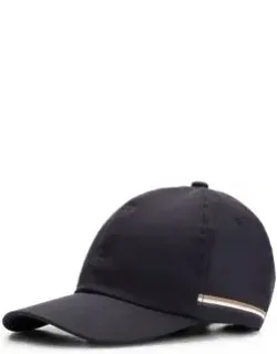 Water-repellent Cap With Signature Details