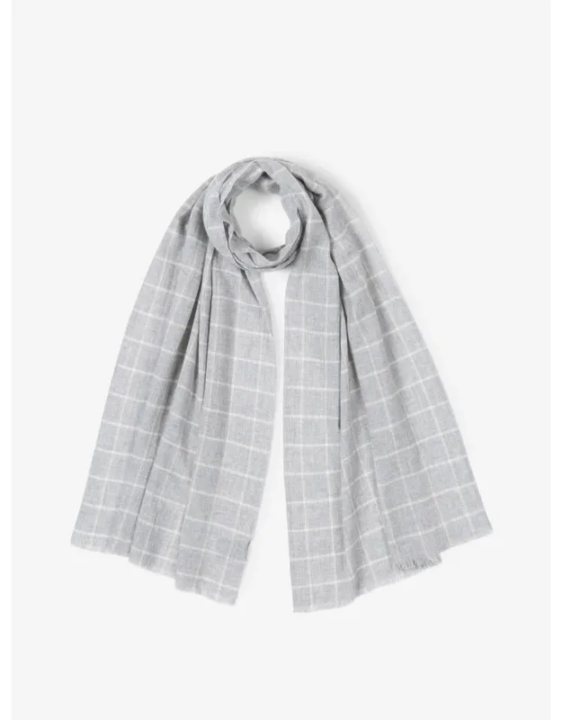 Checkered Motif Scarf
