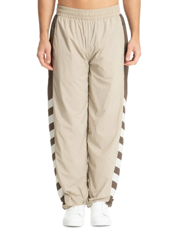 Sweatpants With Elasticised Waist And Pockets