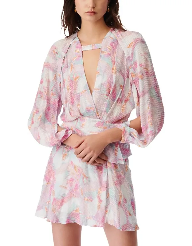 Dress With Exquisite Craftsmanship And Vibrant Colors