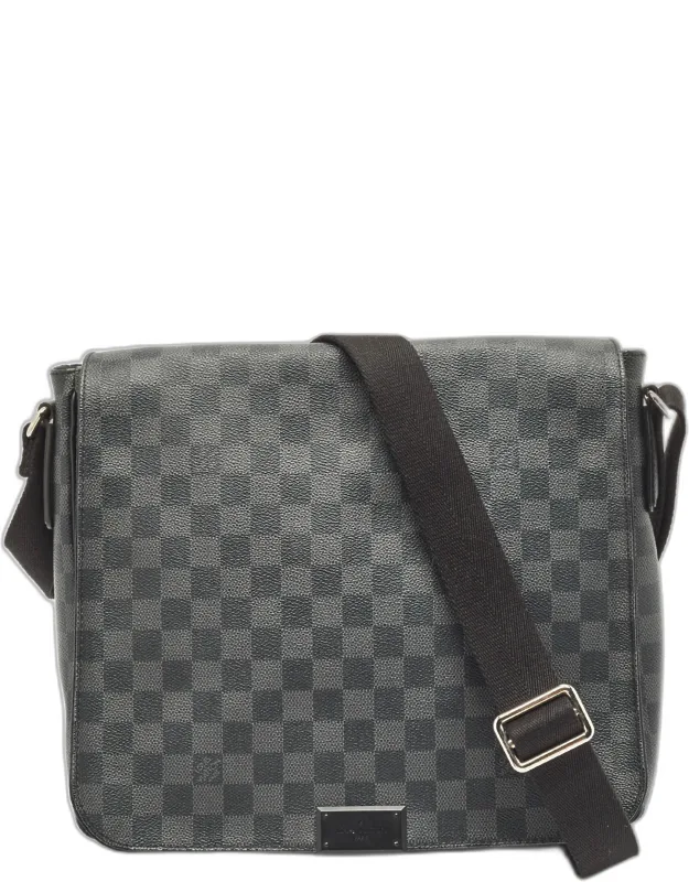 Damier Ebene Canvas District Mm Bag