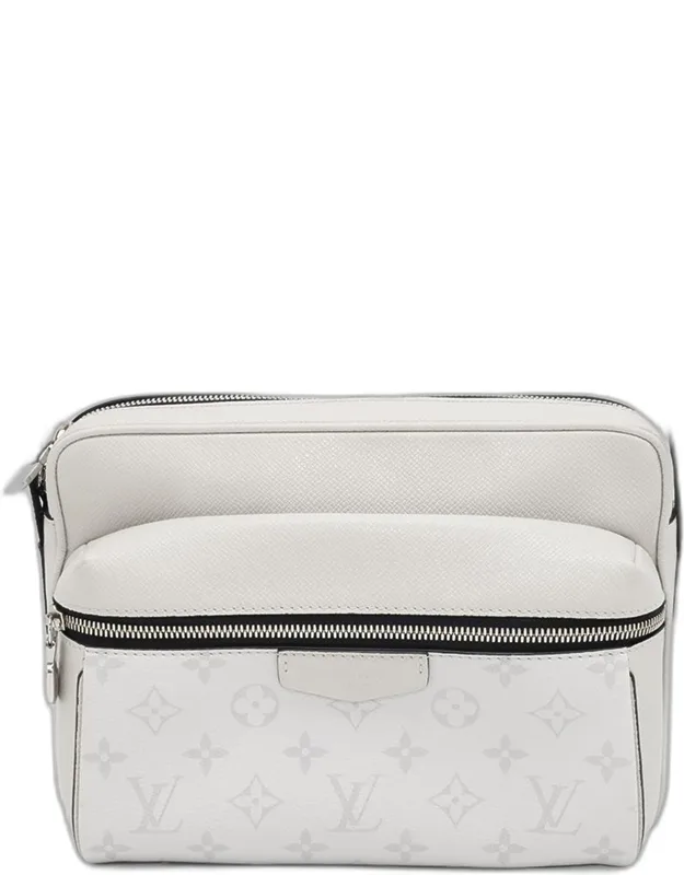Blanc Monogram Taiga Leather Outdoor Messenger Bag