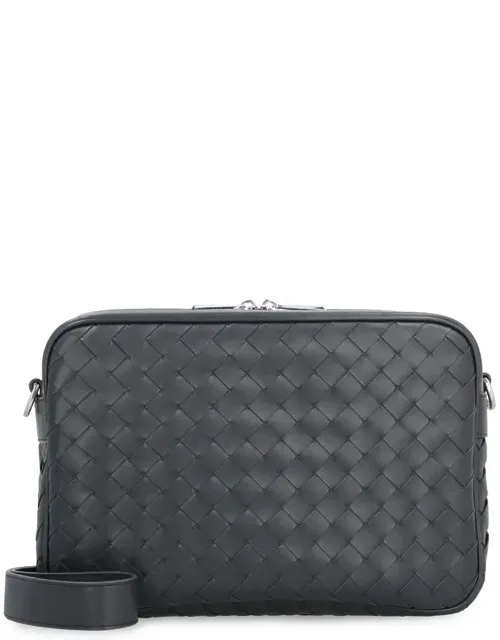 Medium Intrecciato Camera Bag