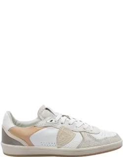 Sneakers Round Toe Lateral Patch Logo