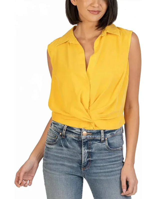 Renata Pullover Blouse