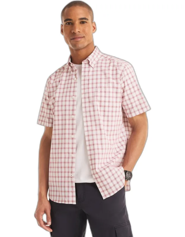 Classic Fit Wrinkle-resistant Plaid Short-sleeve Shirt