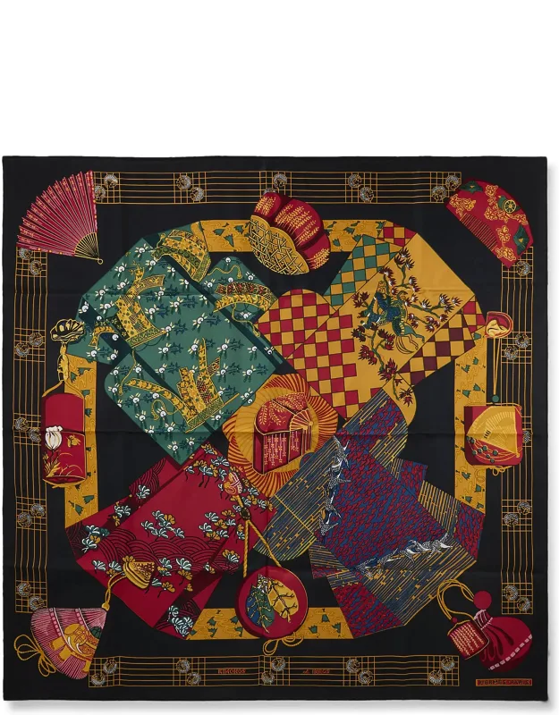 Kimonos Et Inros Silk Scarf