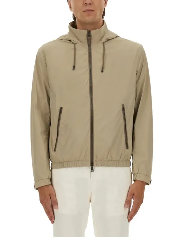 Water-repellent Windbreaker