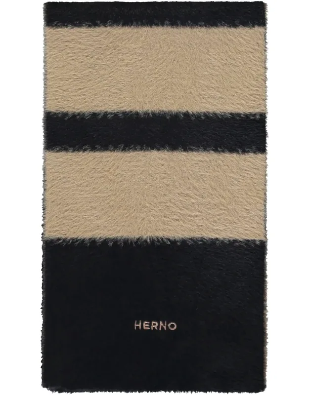 Jacquard Motif Knitted Scarf