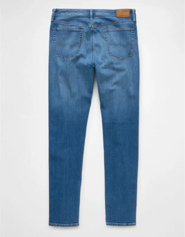 Airflex+ Relaxed Slim Jeans