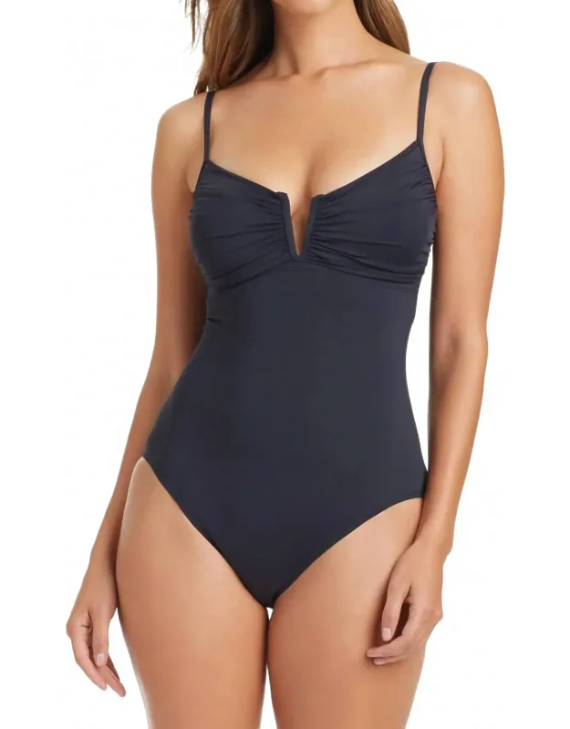 El Morocco V Wire Over The Shoulder One Piece Swimsuit