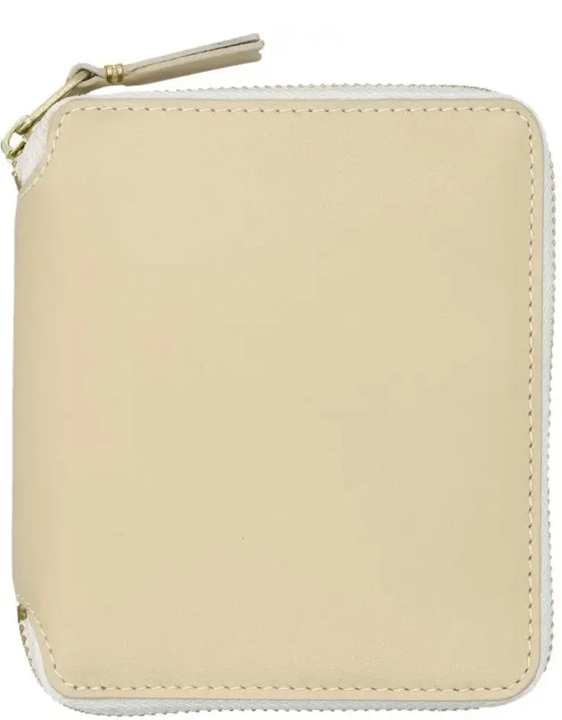 Classic Vertical Wallet Zip Around