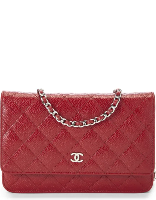 Classic Quilted Wallet On Chain
