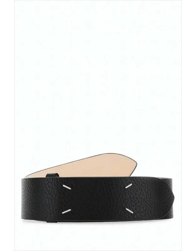 Textured Leather Belt With Minimalist Design And White Stitching