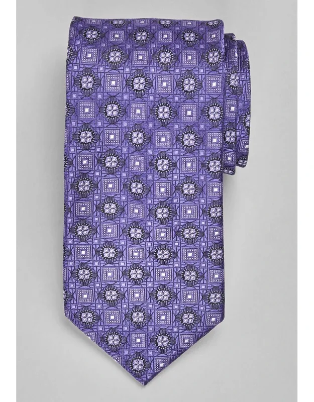 Traveler Collection Medallion Tie