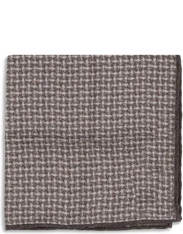 Silk Pocket Square With Woven Design