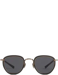 Eyevan Round Sunglasses With 100% Uv Protection And Minimalist Design