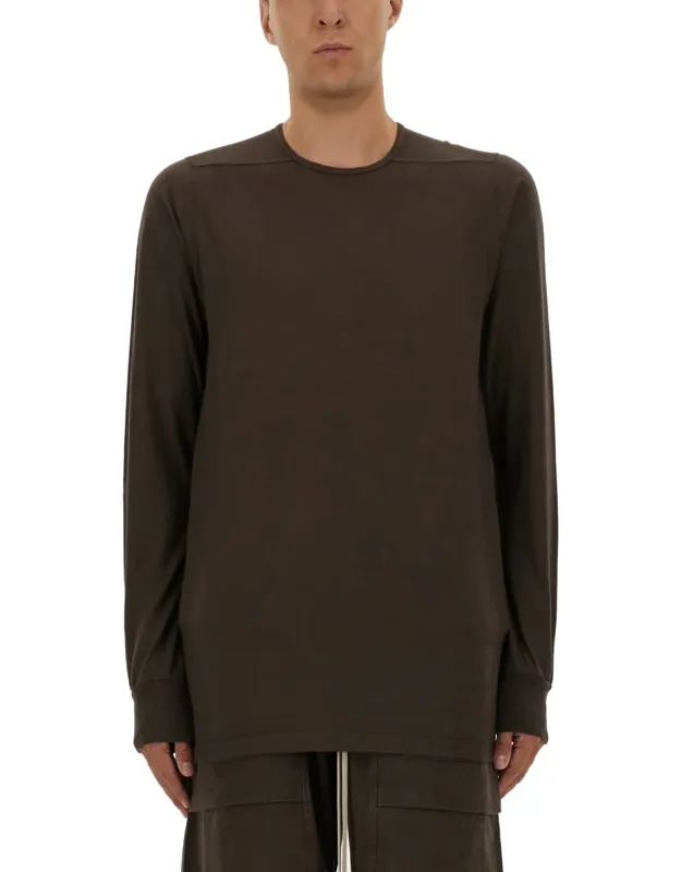 Long-sleeved T-shirt