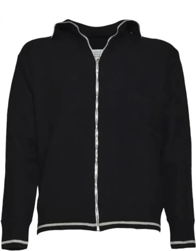 Minimalist Wool Sweater With Front Zipper Closure