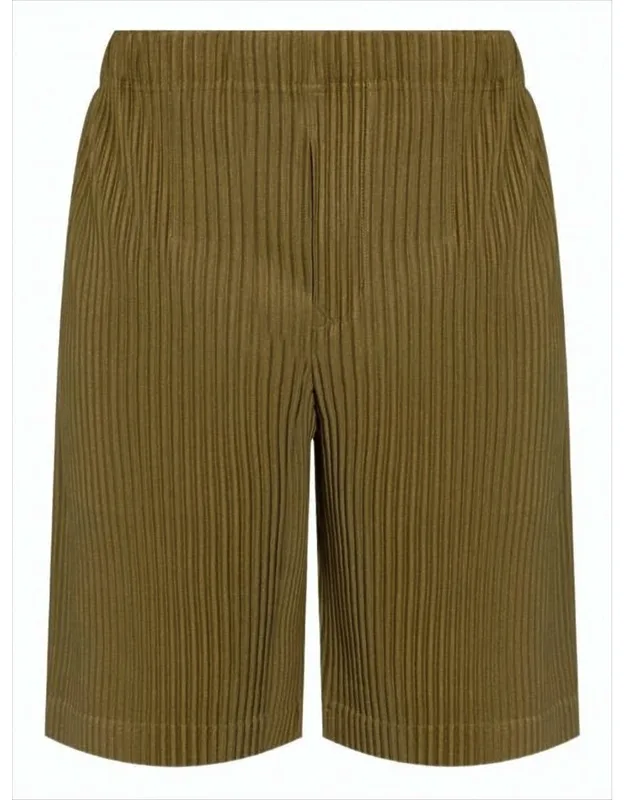 Pleated Shorts With Silhouette