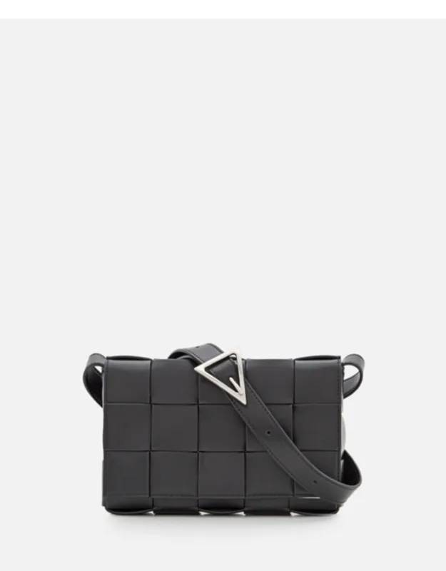 Cassette Shoulder Bag With Woven Pattern And Zipper Closure