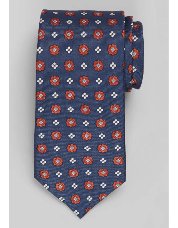Traveler Collection Vintage Neat Tie