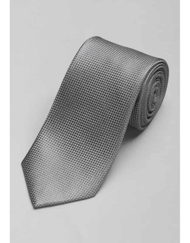 Traveler Collection Solid Tie