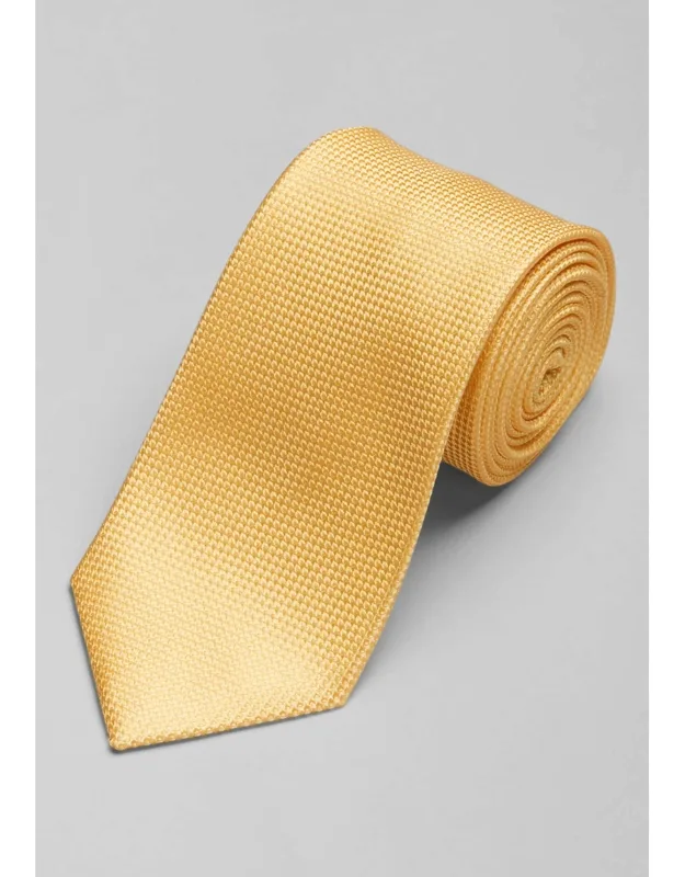 Traveler Collection Solid Tie